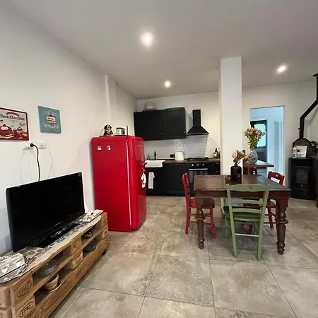 Marta Tatil Evi Bastia (Savona)